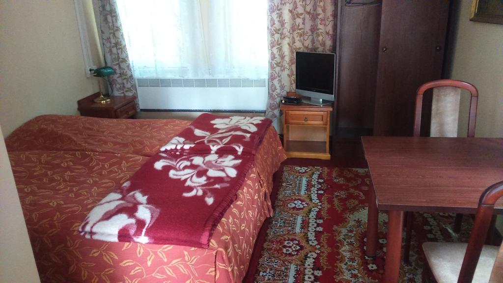 Aparthotel Pałac Zegrzyński Zegrze Zewnętrze zdjęcie